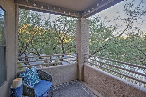 Pet-Friendly Tucson Condo with Shared Pool and Hot Tub