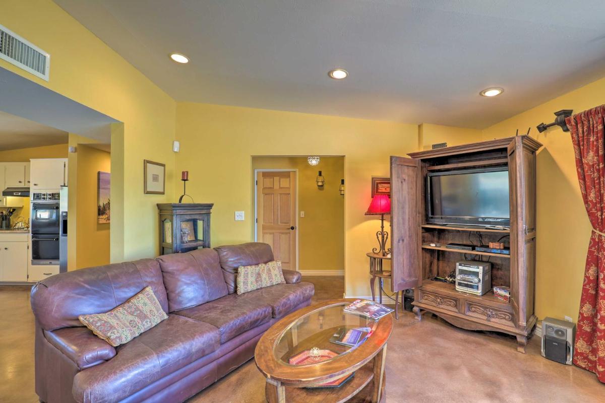 Spacious Oasis with Hot Tub 6Mi to Saguaro Park - image 5