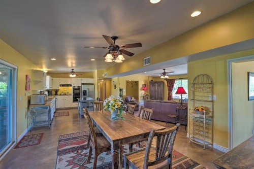 Spacious Oasis with Hot Tub 6Mi to Saguaro Park - image 6