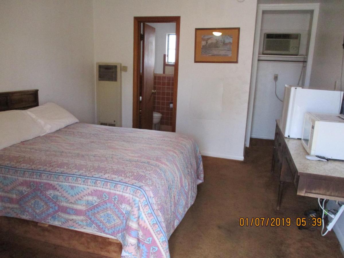 Palomino Motel - image 6