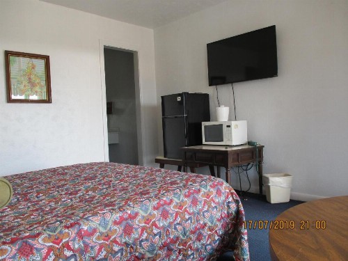 Palomino Motel - image 9
