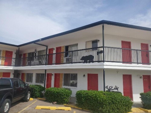 Bright Morning Motel - image 5