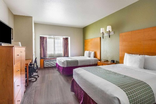 La Quinta by Wyndham Tulare - image 22