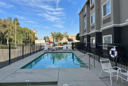 La Quinta by Wyndham Tulare - image 27