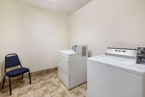 La Quinta by Wyndham Tulare - image 33
