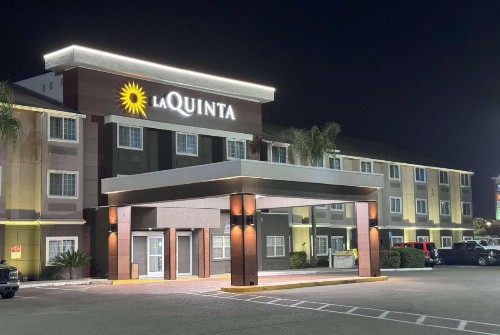 La Quinta by Wyndham Tulare - image 7