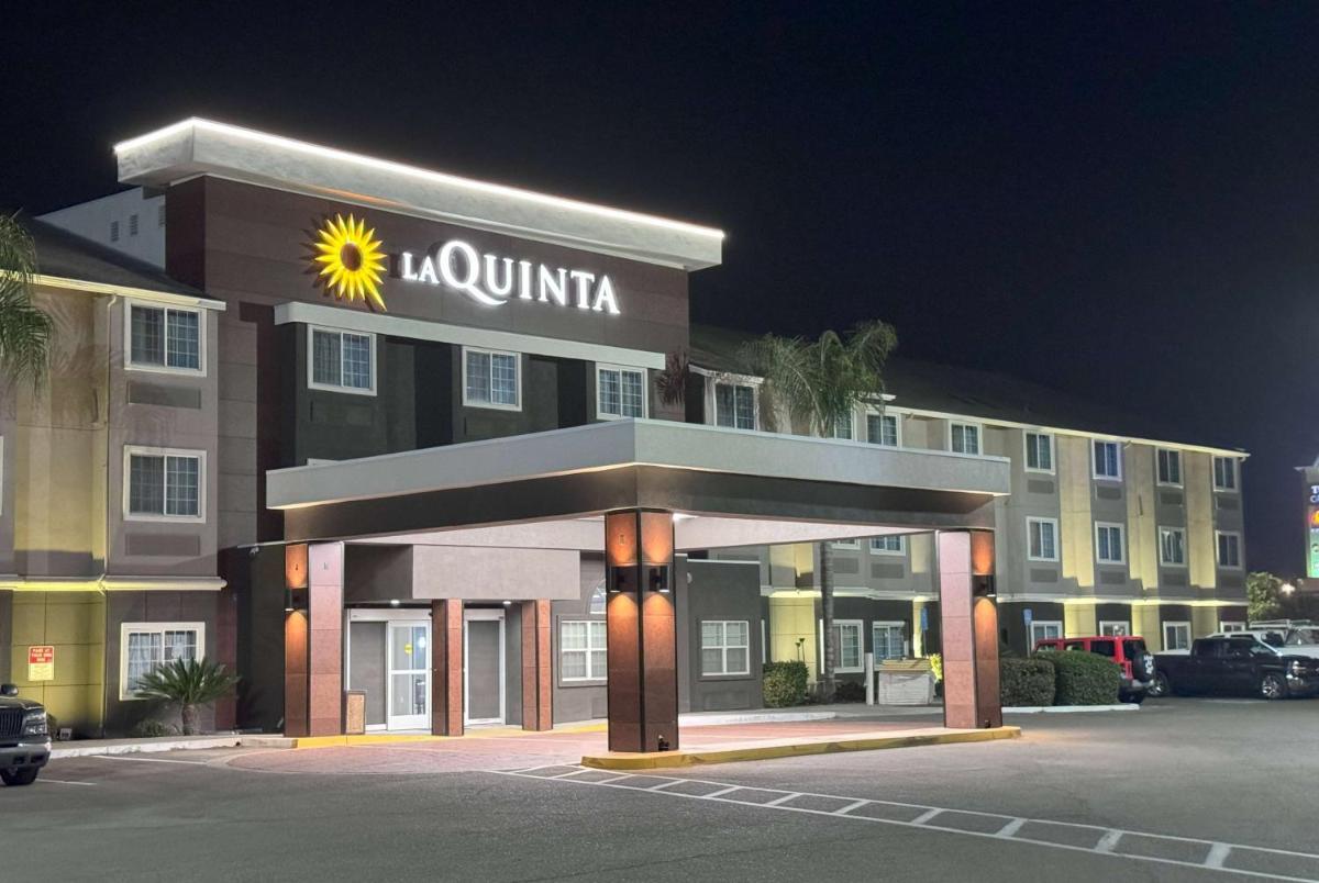 La Quinta by Wyndham Tulare - image 7