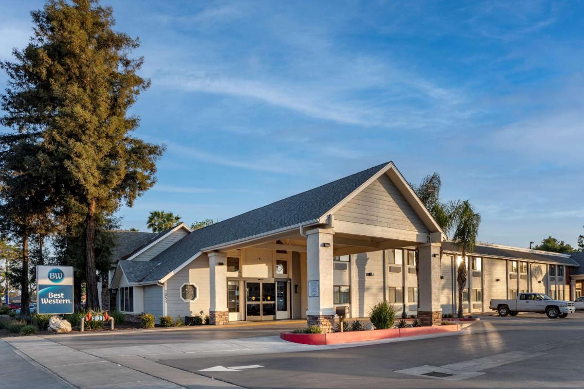 Best Western Town & Country Lodge - main image