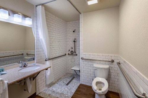 Best Western Town & Country Lodge - image 38