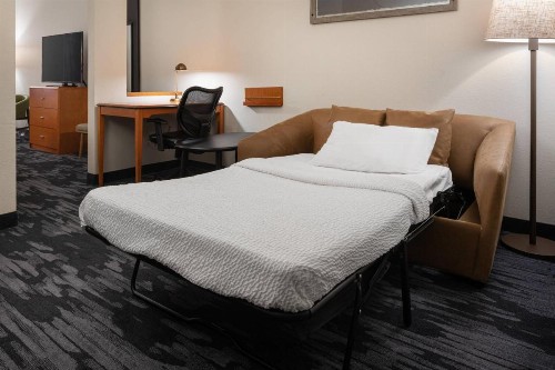 Fairfield Inn & Suites by Marriott Visalia Tulare - image 21