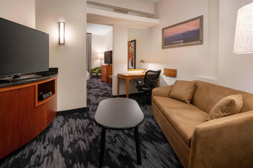 Fairfield Inn & Suites by Marriott Visalia Tulare - image 22
