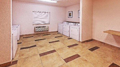 Candlewood Suites Tulsa - image 12