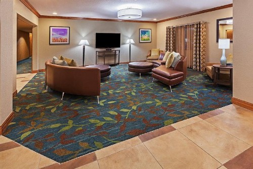 Candlewood Suites Tulsa - image 3
