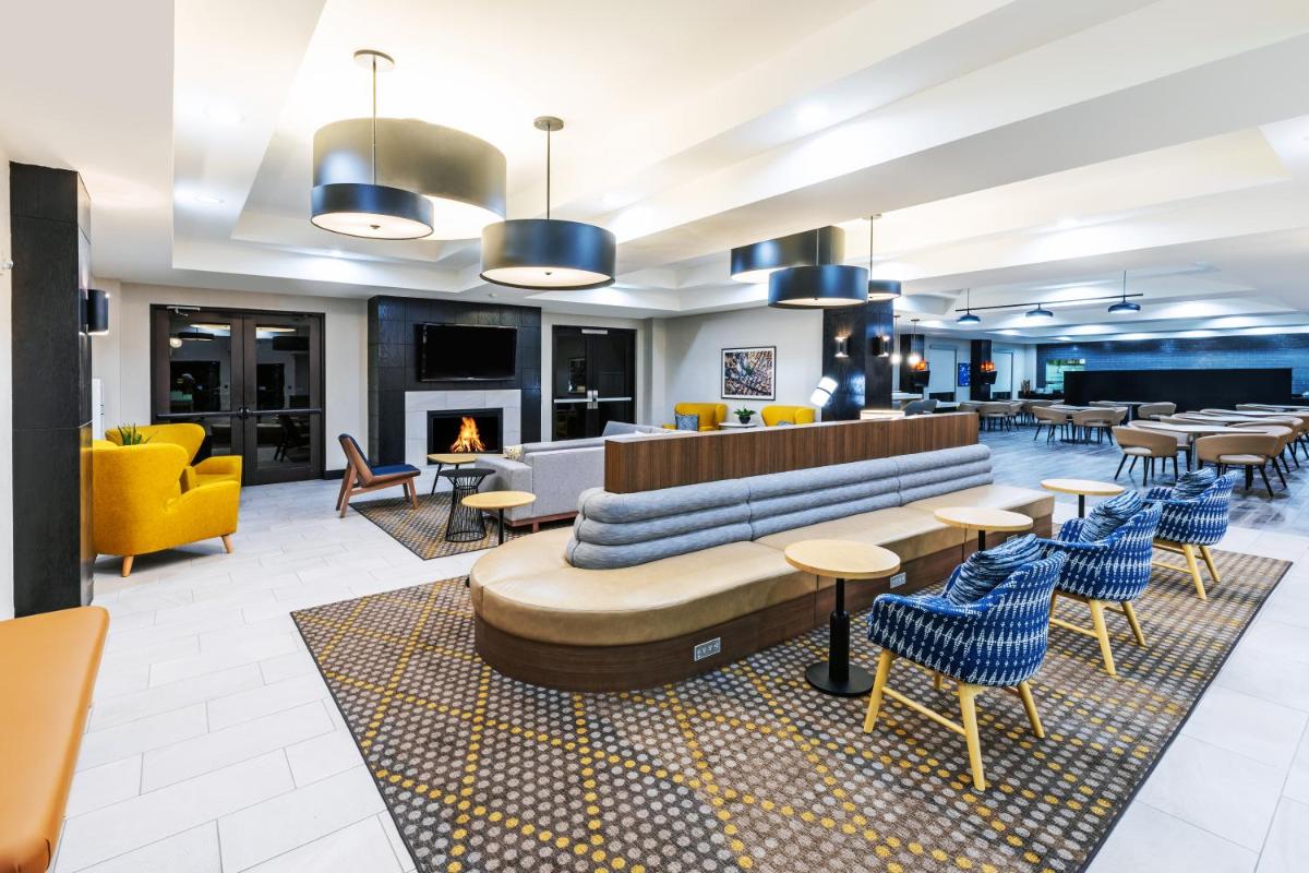 Holiday Inn Hotel & Suites Tulsa South an IHG Hotel - image 7