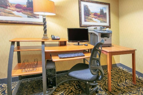 Days Inn by Wyndham Tulsa Central - image 11