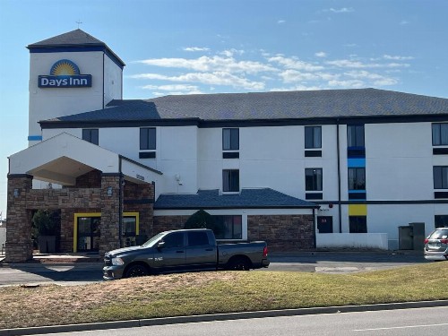 Days Inn by Wyndham Tulsa Central - image 25