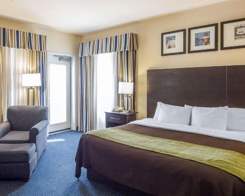 Quality Inn Tulsa-Downtown West - image 15