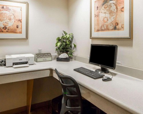 Quality Inn Tulsa-Downtown West - image 24