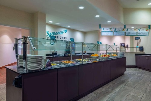 Embassy Suites Tulsa - I-44 - image 25