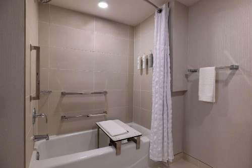 Embassy Suites Tulsa - I-44 - image 46