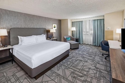 DoubleTree by Hilton Tulsa Downtown - image 26