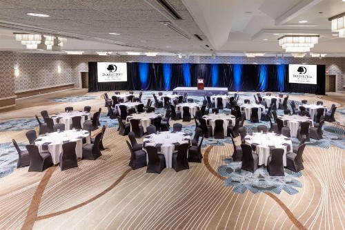 DoubleTree by Hilton Tulsa Downtown - image 32