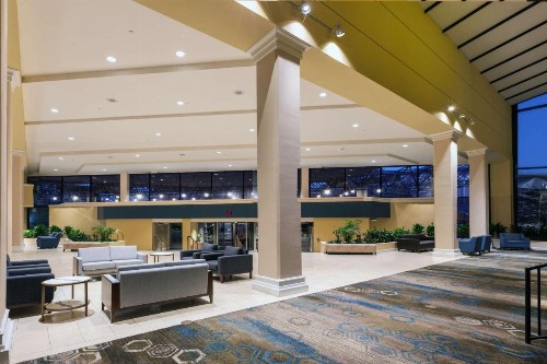 DoubleTree by Hilton Tulsa Downtown - image 4