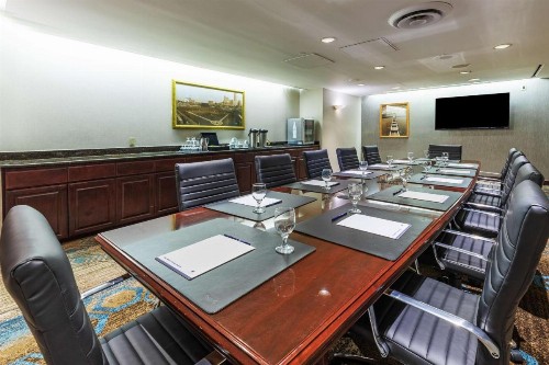 DoubleTree by Hilton Tulsa Downtown - image 41