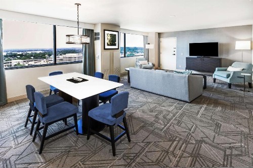 DoubleTree by Hilton Tulsa Downtown - image 5