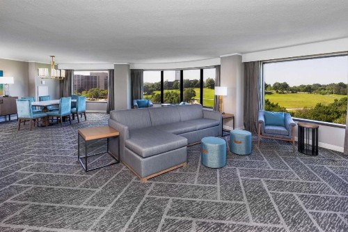 DoubleTree by Hilton Tulsa at Warren Place - image 41