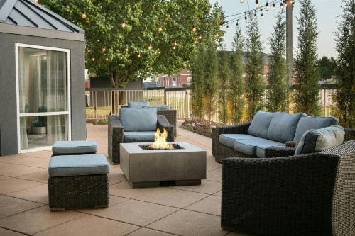 Fairfield Inn & Suites by Marriott Tulsa Central - image 10