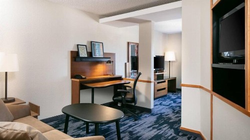 Fairfield Inn & Suites by Marriott Tulsa Central - image 12