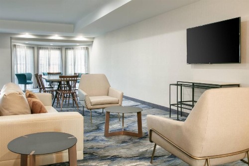 Fairfield Inn & Suites by Marriott Tulsa Central - image 14