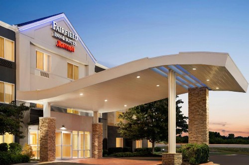 Fairfield Inn & Suites by Marriott Tulsa Central - image 15
