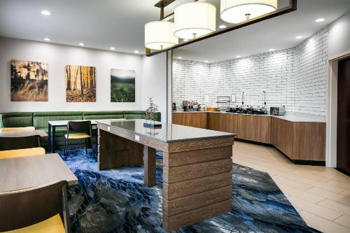 Fairfield Inn & Suites by Marriott Tulsa Central - image 20