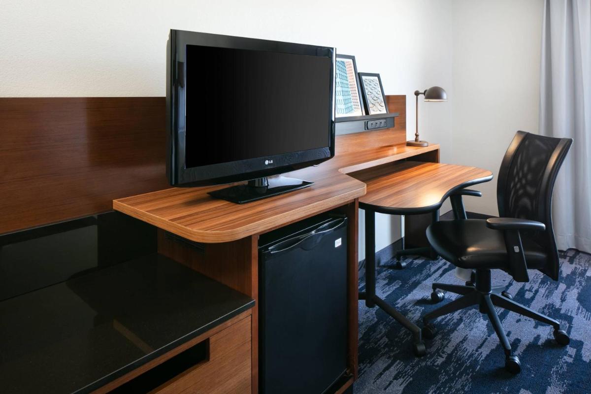 Fairfield Inn & Suites by Marriott Tulsa Central - image 4