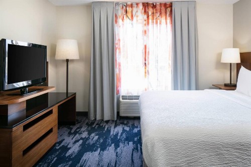 Fairfield Inn & Suites by Marriott Tulsa Central - image 5