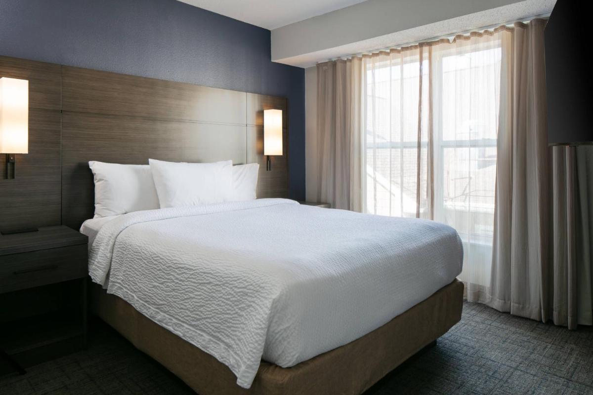 Residence Inn by Marriott Tulsa South - image 2