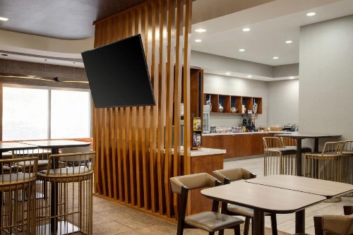 SpringHill Suites by Marriott Tulsa - image 14