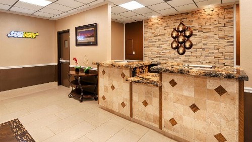 Best Western Tulsa Airport - image 18