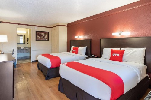 OYO Hotel Tulsa N Sheridan Rd & Airport - image 6