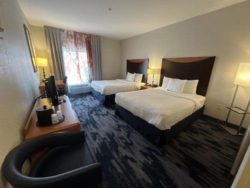 Fairfield Inn and Suites by Marriott Tulsa Southeast/Crossroads Village - image 12