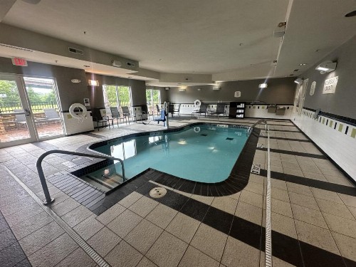 Fairfield Inn and Suites by Marriott Tulsa Southeast/Crossroads Village - image 17