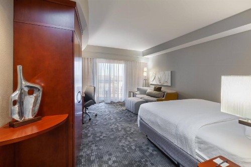 Courtyard by Marriott Tulsa Woodland Hills - image 13