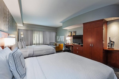 Courtyard by Marriott Tulsa Woodland Hills - image 14