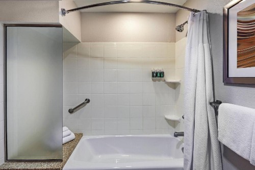 Courtyard by Marriott Tulsa Woodland Hills - image 16