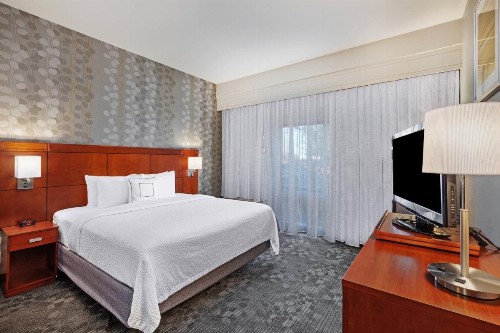 Courtyard by Marriott Tulsa Woodland Hills - image 27