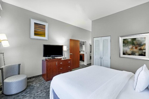 Courtyard by Marriott Tulsa Woodland Hills - image 28