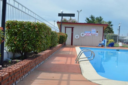 Americas Best Value Inn Tulsa I-44 - image 37