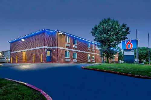 Motel 6 Tulsa Ok - Central - image 35
